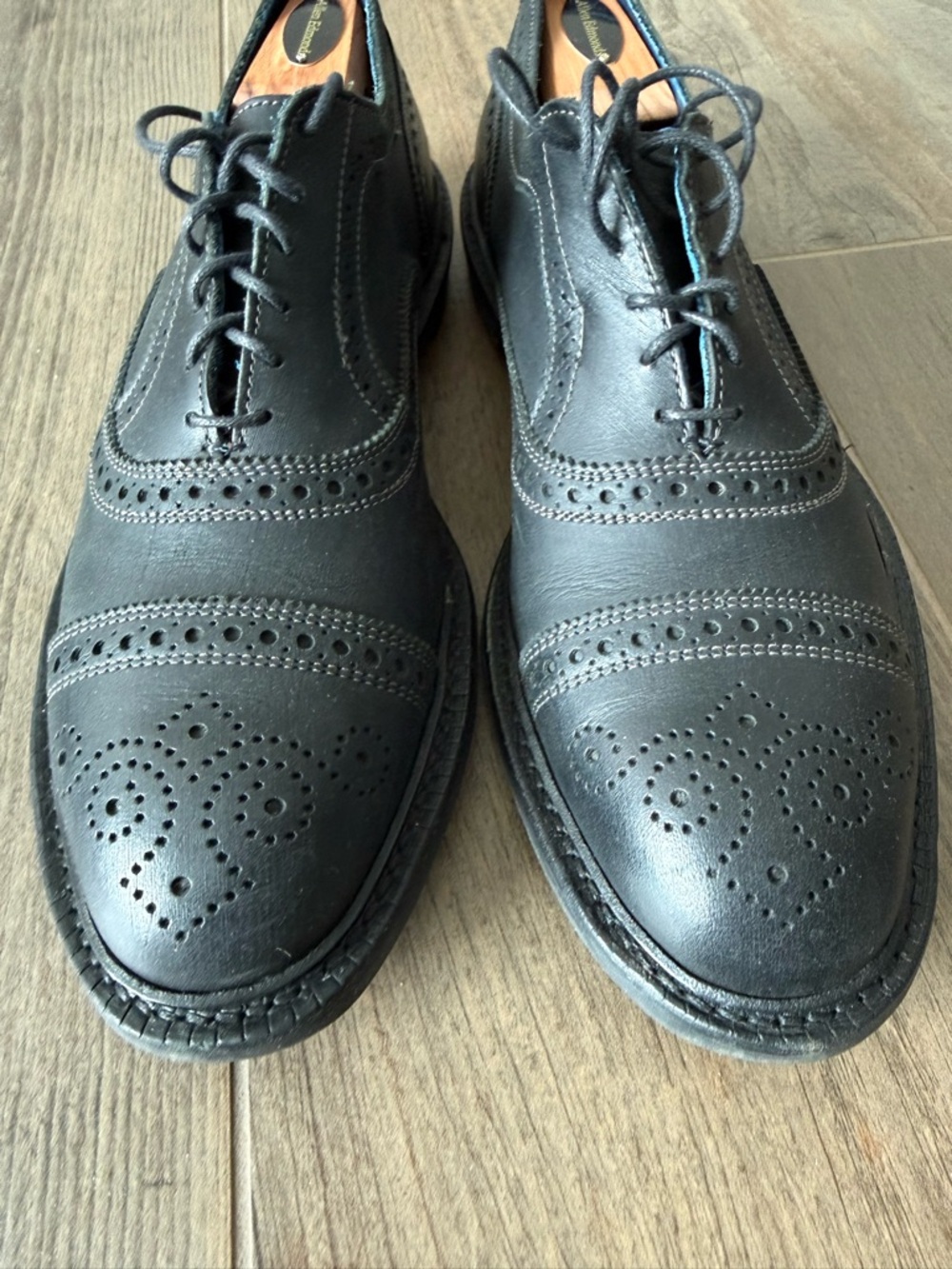 Allen Edmonds Oxford Men’s Shoes - Picture 6 of 6